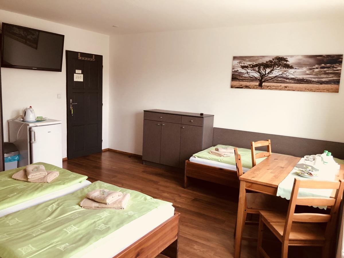 Ubytovani Barborka Hotel Alamóc Kültér fotó
