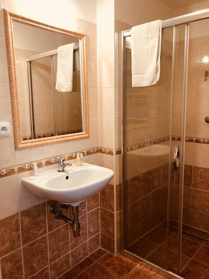 Ubytovani Barborka Hotel Alamóc Kültér fotó